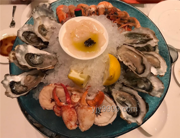 **奇葩美食治愈之旅：一场味蕾与心灵的双重冒险**
