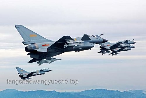 歼-10超低空飞行含金量解析